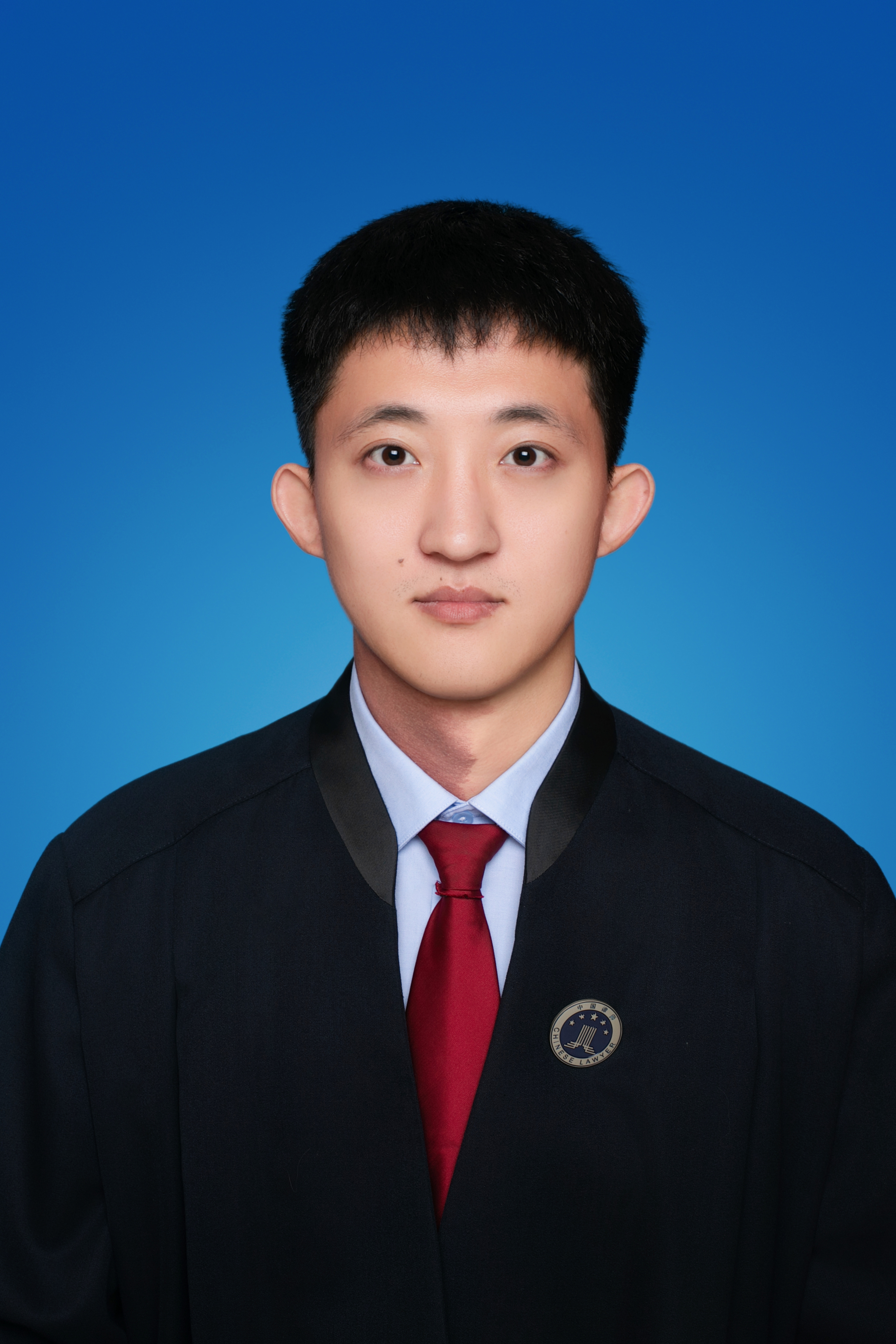 郑炜轩律师